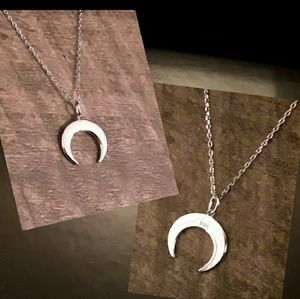 D2 NEW S925 CRESCENT MOON  CHOKER